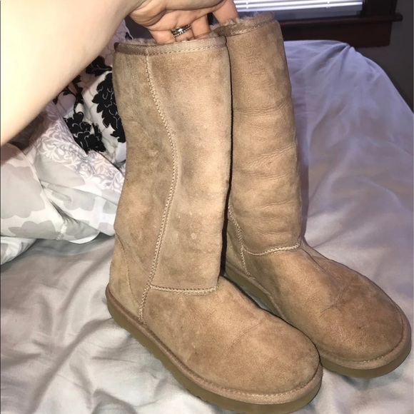 UGG boots - Picture 3 of 3